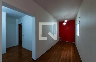 Casa com 2 quartos para alugar na Rua Artur Timóteo da Costa, Vila Ema, São Paulo