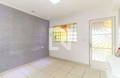 Casa com 1 quarto para alugar na Rua Flor de Quaresma, Vila Jacuí, São Paulo