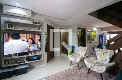 Casa / sobrado em condomínio para aluguel - guarujá, 4 quartos,  193 m² - porto alegre