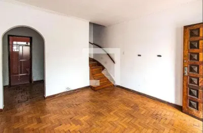 Casa com 2 quartos para alugar na Rua Miguel Teles Júnior, Cambuci, São Paulo