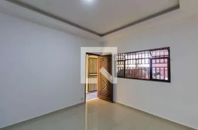 Casa com 3 quartos para alugar na Rua Wadih Hatti, Vila Ré, São Paulo