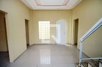Casa com 5 quartos para alugar na Rua Aracoia, Penha, Rio de Janeiro