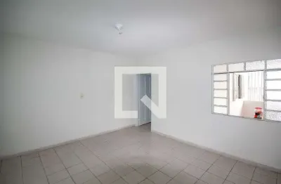 Casa com 1 quarto para alugar na Rua Major João Joaquim Braga, Jaraguá, São Paulo