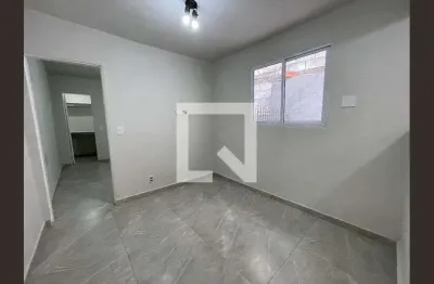 Casa com 1 quarto para alugar na Rua Benvenuto Cellini, Butantã, São Paulo