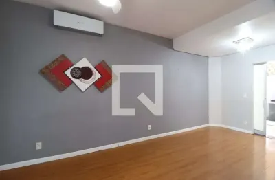 Casa / sobrado em condomínio para aluguel - tubalina, 3 quartos,  176 m² - uberlândia