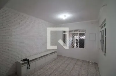 Casa com 3 quartos para alugar na Rua Martins Fernandes, Santana, São Paulo