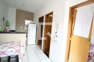 Casa com 2 quartos para alugar na Rua Antônio Francisco Rosa, Aclimação, Uberlândia
