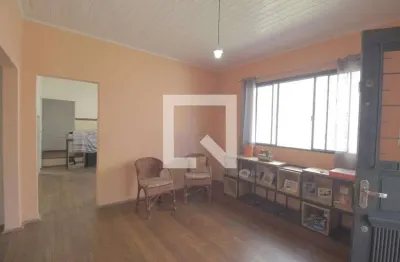 Casa com 3 quartos para alugar na Rua Major Sezefredo, Igara, Canoas