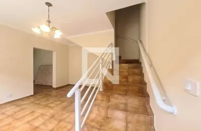 Casa com 3 quartos para alugar na Rua Tales, Sapopemba, São Paulo