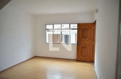 Casa com 2 quartos para alugar na Rua Joana Anes, Jardim, Santo André