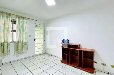 Casa com 2 quartos para alugar na Rua Cascatinha, Conjunto Inocoop-Bonsucesso, Guarulhos