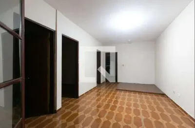Casa com 2 quartos para alugar na Rua Manuel Soeiro Ramirez, Vila Alzira, São Paulo