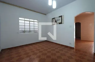 Casa com 2 quartos para alugar na Rua Uhland, Sapopemba, São Paulo