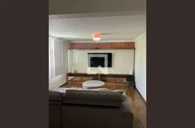 Casa com 4 quartos para alugar na Rua Jair Luvizotto, Centro, Pinhais
