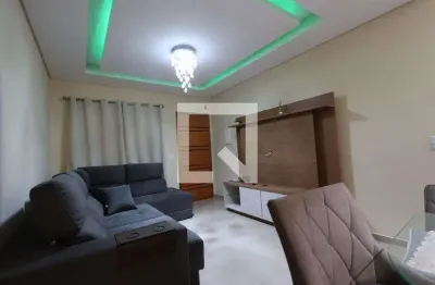 Casa com 2 quartos para alugar na Rua Bracuí, Aricanduva, São Paulo