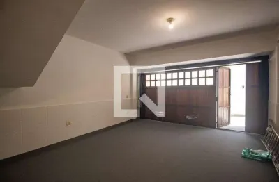 Casa com 3 quartos para alugar na Rua João Mendes Ouriques, Ipanema, Porto Alegre