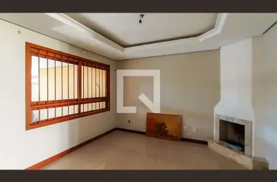 Casa com 3 quartos para alugar na Rua Porto Calvo, Ipanema, Porto Alegre