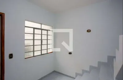 Casa com 2 quartos para alugar na Rua Pau do Café, Vila Nogueira, Diadema