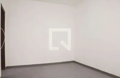 Casa com 1 quarto para alugar na Rua Antônio Pedro Figueiredo, Jardim Daysy, São Paulo
