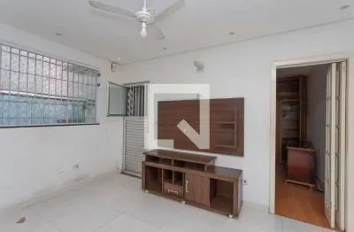 Casa com 1 quarto para alugar na Rua São Jorge, Centro, Diadema
