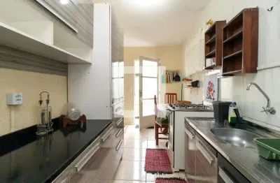 Casa com 1 quarto para alugar na Rua Aracaju, Cajuru, Curitiba