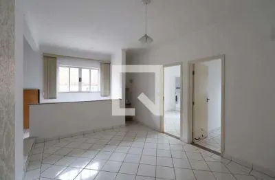 Casa com 2 quartos para alugar na Rua Tiquiá, Tatuapé, São Paulo