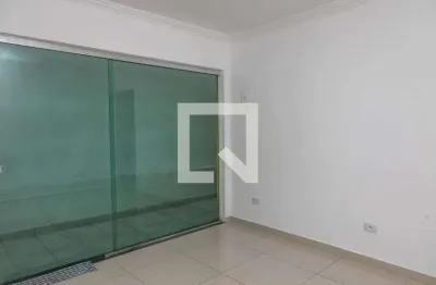 Casa com 3 quartos para alugar na Rua dos Limoeiros, Canhema, Diadema