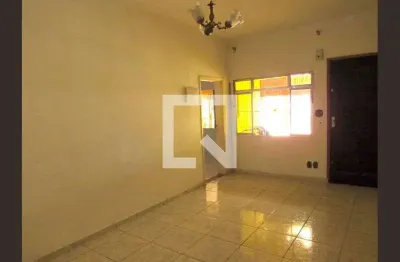 Casa com 3 quartos para alugar na Rua Abílio Mendes Filho, Centro, Osasco
