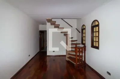 Casa com 3 quartos para alugar na Rua Antônio Fontoura Xavier, Vila Ema, São Paulo