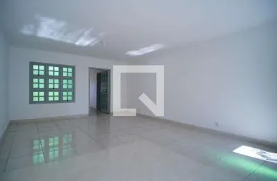 Casa com 4 quartos para alugar na Rua Santo Antônio, Centro, São Leopoldo