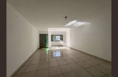 Casa com 3 quartos para alugar na Rua Santo Antônio, Centro, São Leopoldo