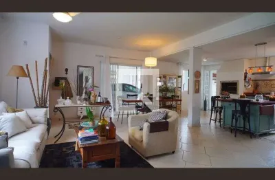 Casa / sobrado em condomínio para aluguel - cachoeira do bom jesus, 4 quartos,  267 m² - florianópolis
