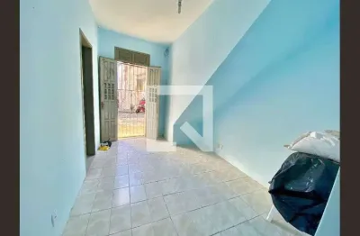 Casa com 3 quartos para alugar na Rua Graça Ribeiro, Pau Miúdo, Salvador