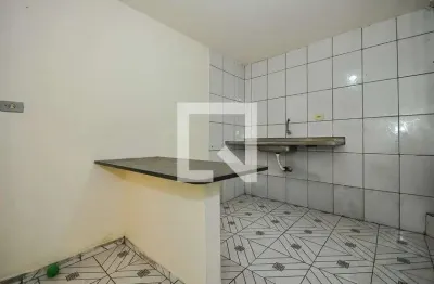 Casa com 1 quarto para alugar na Rua Guilherme Mainard, Campo Limpo, São Paulo