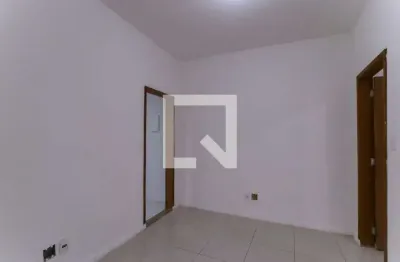 Casa com 1 quarto para alugar na Travessa Godinho da Costa, Piedade, Rio de Janeiro