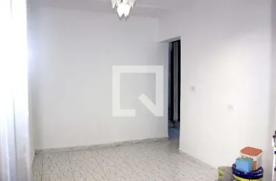 Casa com 1 quarto para alugar na Rua Graciliano Ramos, Vila Barros, Guarulhos