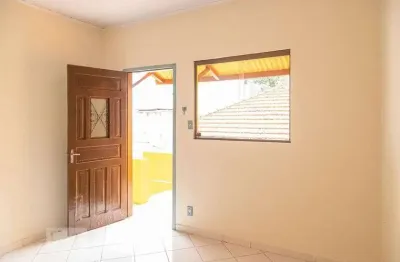 Casa com 1 quarto para alugar na Rua Papanduva, Vila Ré, São Paulo