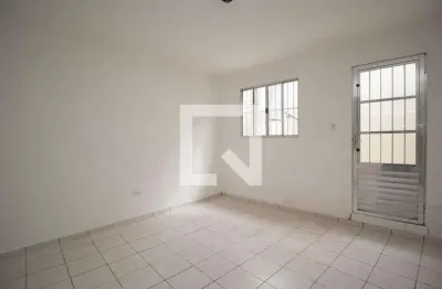 Casa com 1 quarto para alugar na Rua Antônio Teixeira Braga, Piqueri, São Paulo