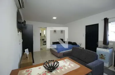 Kitnet / stúdio para aluguel - niterói, 1 quarto,  35 m² - canoas