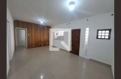 Casa com 3 quartos para alugar na Rua Martin Afonso, Piratininga, Osasco