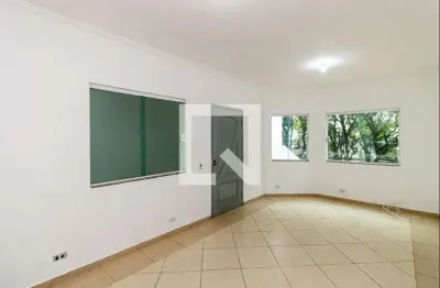 Casa com 3 quartos para alugar na Rua dos Guatambus, Vila Mazzei, São Paulo