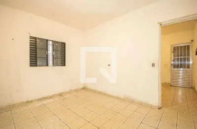Casa com 1 quarto para alugar na Rua Belmiro Alves da Silva, Helena Maria, Osasco