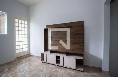 Casa com 1 quarto para alugar na Alameda das Crisandálias, Jardim Simus, Sorocaba