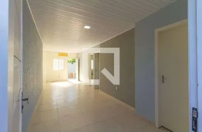 Casa com 2 quartos para alugar na Rua Leon Denis, Mato Grande, Canoas