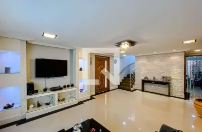 Casa com 5 quartos para alugar na Rua Guaimbé, Mooca, São Paulo