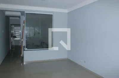 Casa com 3 quartos para alugar na Rua Doutor Mário Rocco, Vila Romano, São Paulo