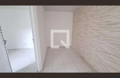 Casa para aluguel - parque maria helena, 1 quarto,  33 m² - suzano