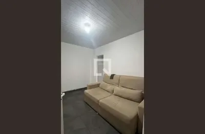 Casa com 1 quarto para alugar na Avenida Dona Delfina Borges, Jacutinga, Mesquita