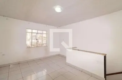Casa com 2 quartos para alugar na Rua Flamengo, Tatuapé, São Paulo