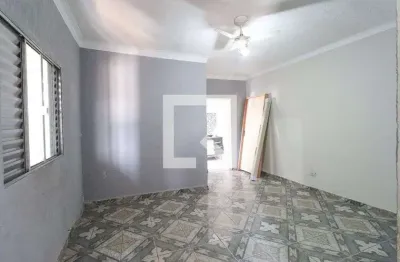 Casa com 2 quartos para alugar na Rua José Maria Peixoto, Jardim Peri, São Paulo